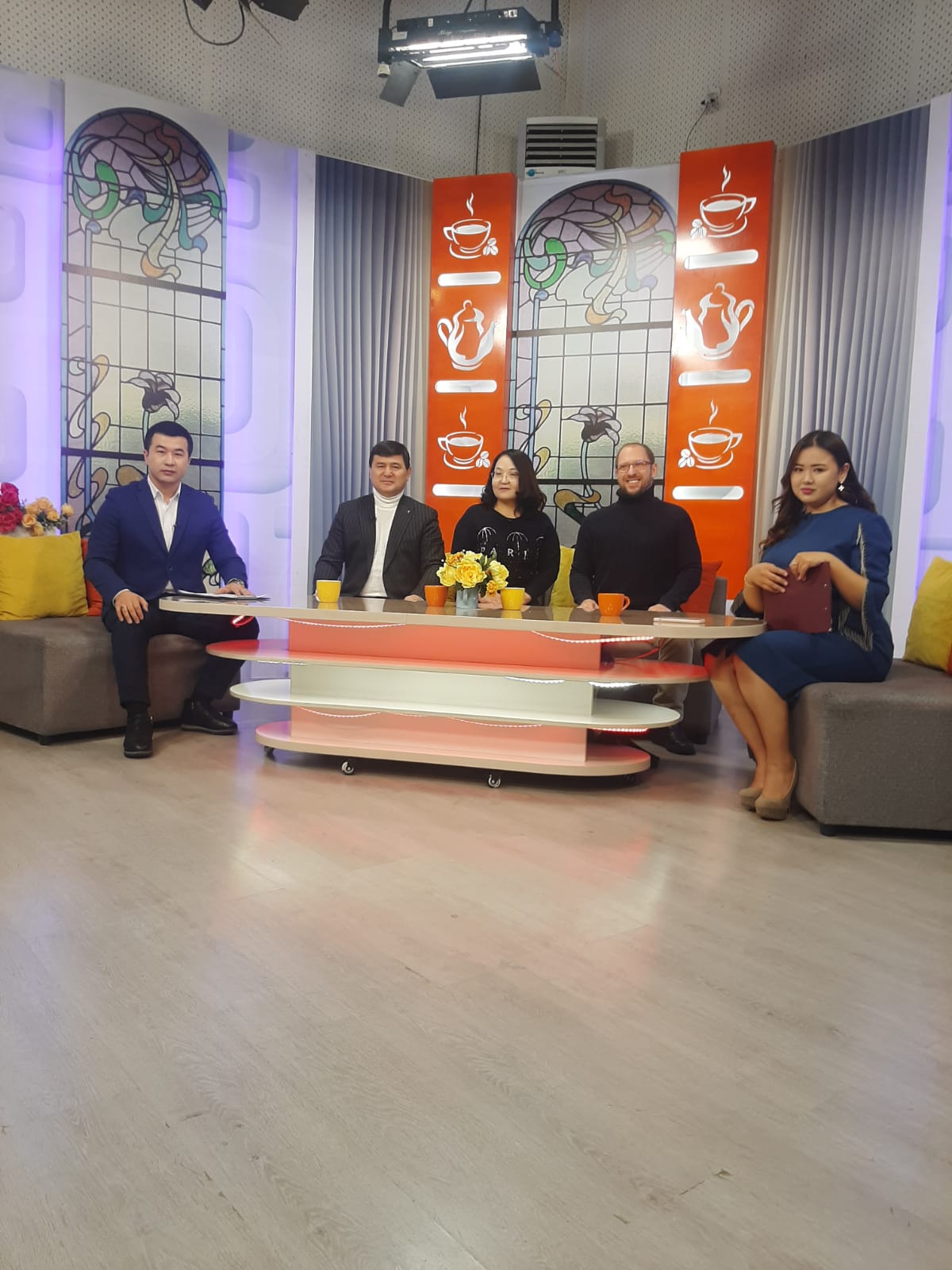 Live &quot;Tan Nury&quot; TV channel &quot;Kazakhstan-Shymkent Ontustik&quot;